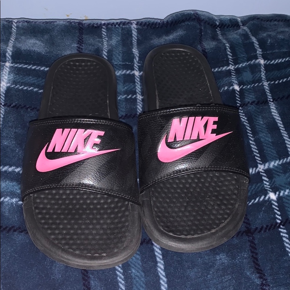 Nike Benassi Slide Sandals